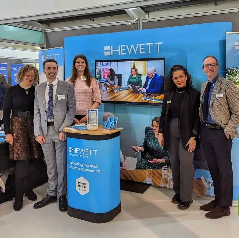 Hewett_Recruitment_Pop up