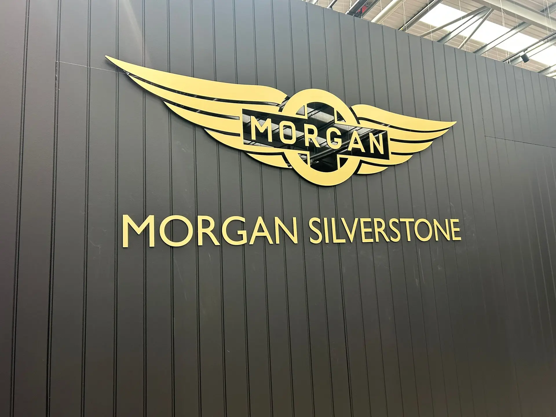 MorganSilverstone_Vehicle_DibondSignaturesign2