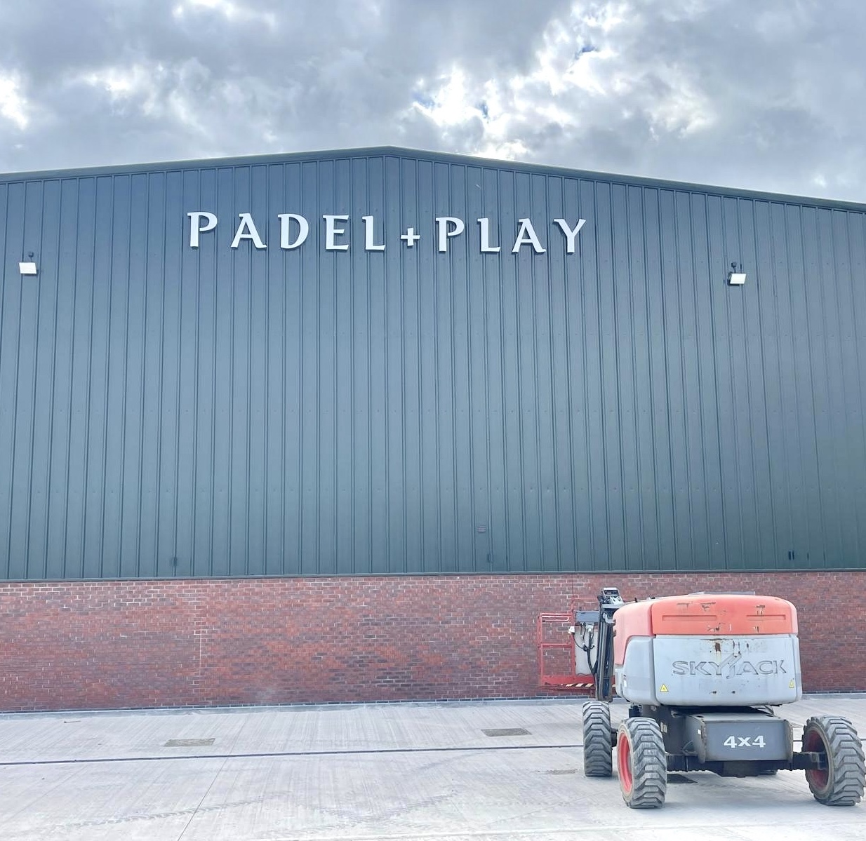 2154e4cb 352f 4268 9363 24c930c2b71f