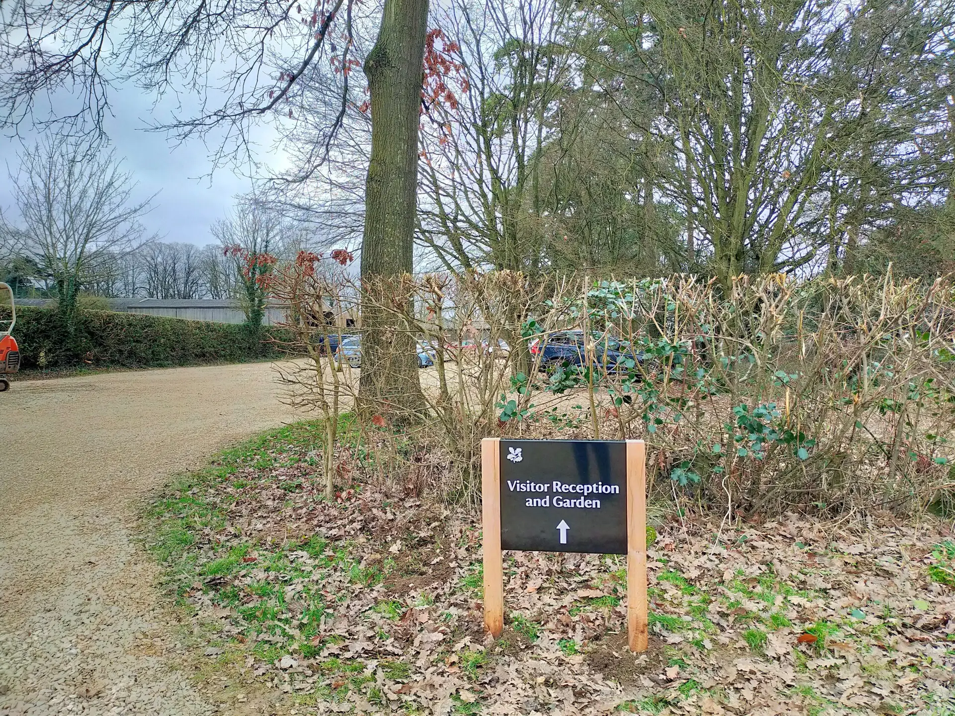 Hidcote national trust_heritage_wooden sign 6