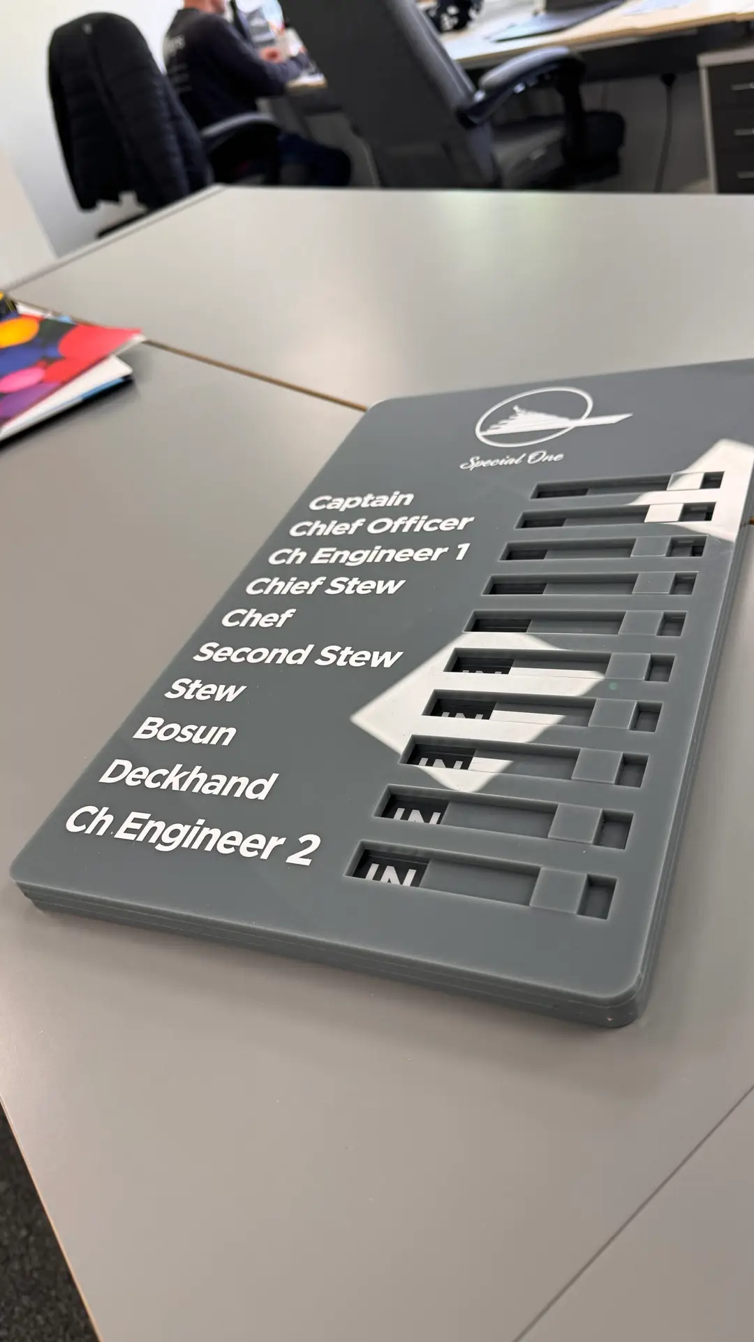 yacht sliding sign